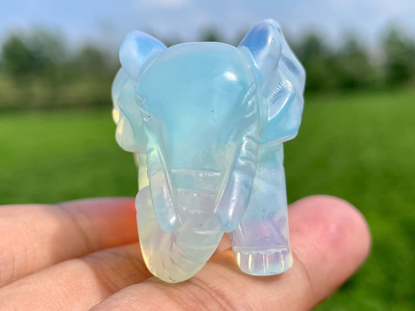 2.2''+ White Opalite quartz,quartz crystal,hand carved,Crystal Elephant,Elephant skull,Home Decoration Crystal Gifts