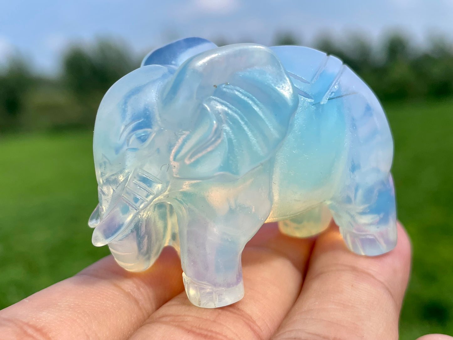 2.2''+ White Opalite quartz,quartz crystal,hand carved,Crystal Elephant,Elephant skull,Home Decoration Crystal Gifts