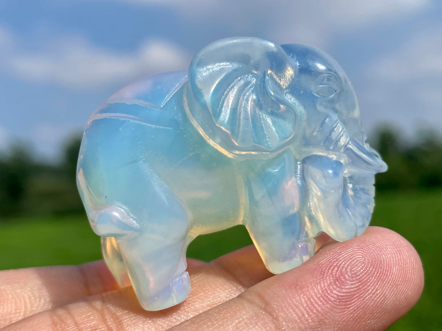 2.2''+ White Opalite quartz,quartz crystal,hand carved,Crystal Elephant,Elephant skull,Home Decoration Crystal Gifts